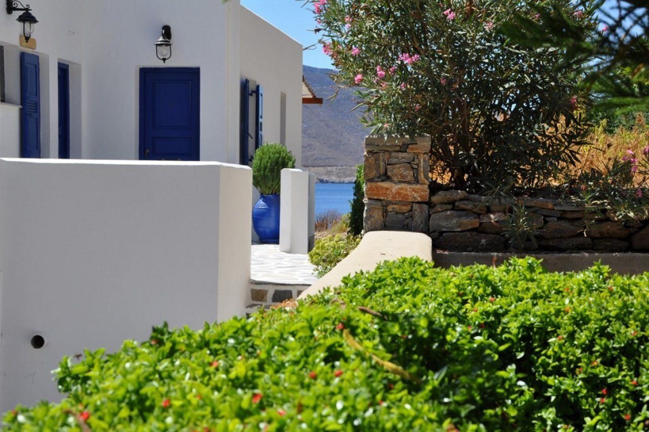 Levrossos Beach Apartments Exteriör bild